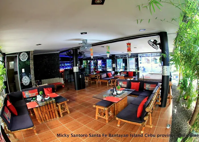 Micky Santoro & Restaurant 호텔 3*